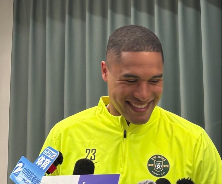 Kaiyun开云中国官网-个人赛季目标?瓜里拉帕:想打进20球,对自己和队友都有信心